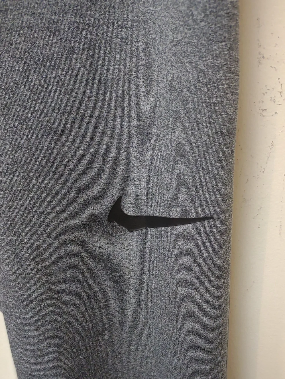 Nike Pro Women's Dri-fit Warm Training Grey w/ Black Tight Fit Mid-Rise Leggings